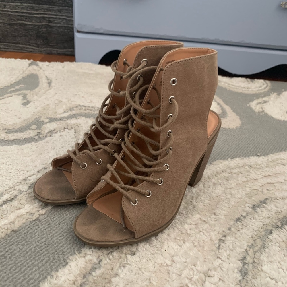 American Eagle taupe suede lace up block heels